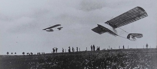 Akademische Fliegergruppe/ AKAFLIEG Wismar Flug"platz"/ Flugfeld nahe Kritzowburg