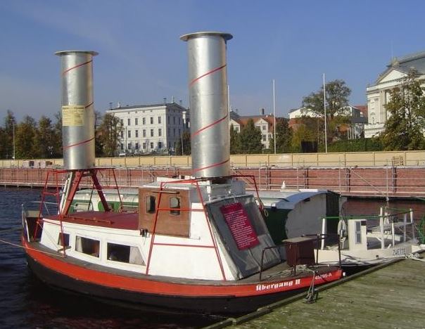Schwerin Anlegestelle am Schloss